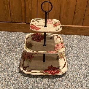 Porcelaine Floral Three-Tier Serving Tray